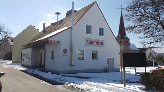 Feuerwehrhaus_Rennhofen.jpg